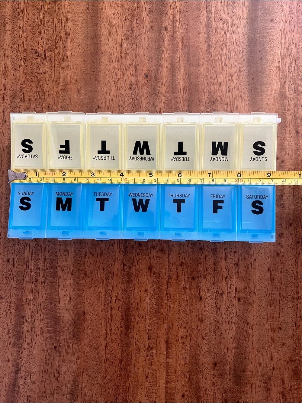 ♦️b2g1 Large locking night and day pillbox am pm